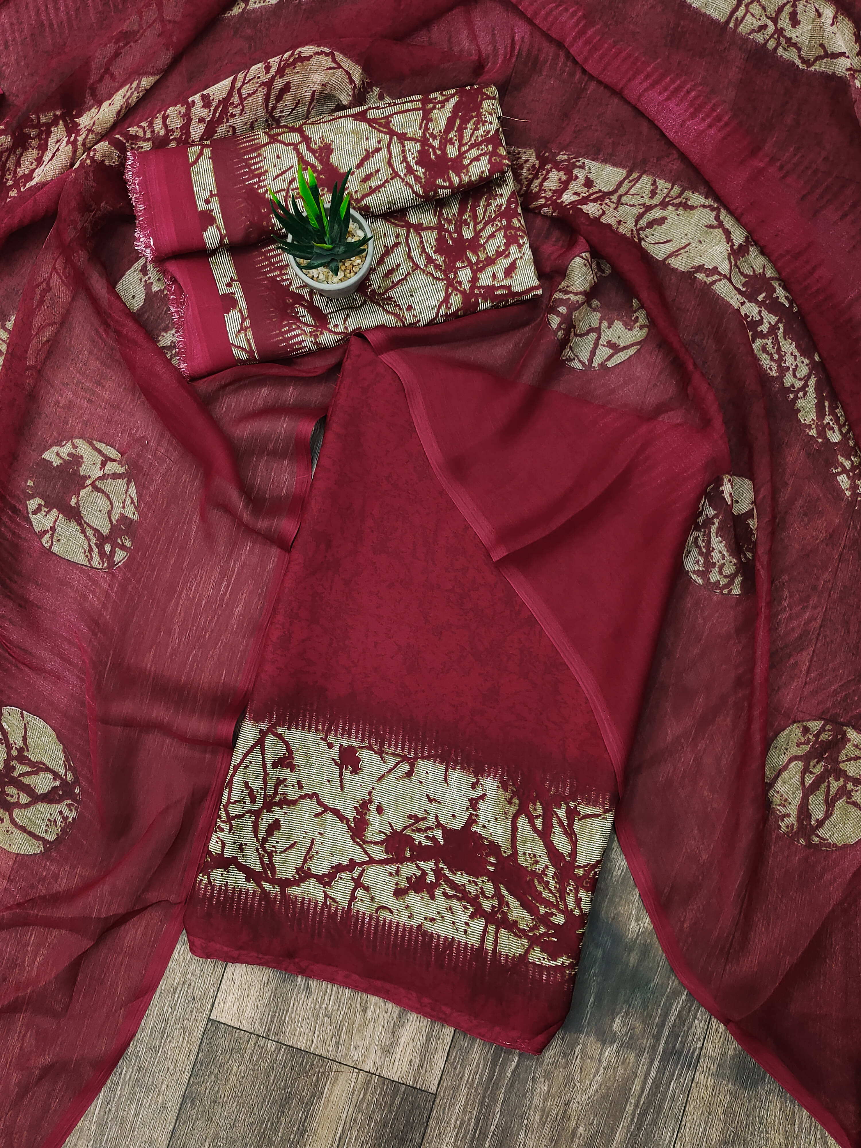     			Anand Unstitched Crepe Printed Dress Material - Maroon ( Pack of 1 )