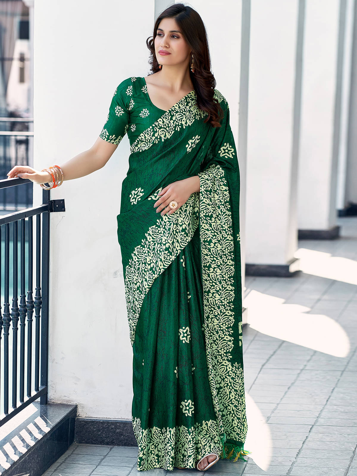     			Samah Silk Printed Saree With Unstitched Blouse Piece ( Green )