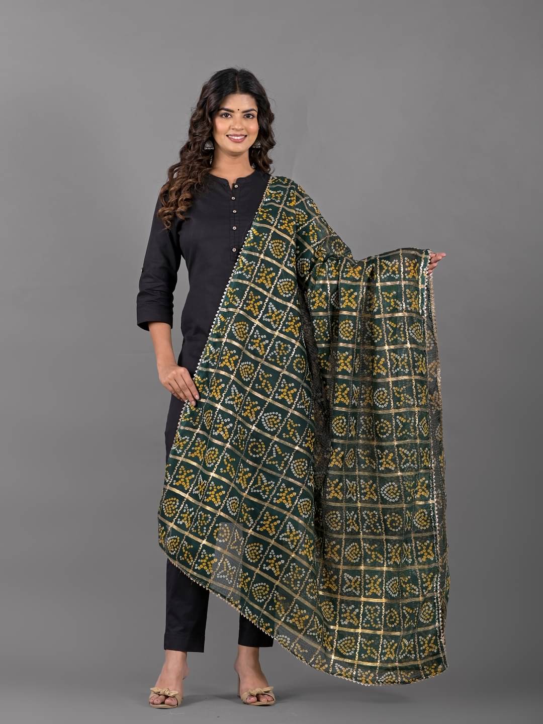     			Apratim Green Cotton Blend Women's Dupatta - ( Pack of 1 )