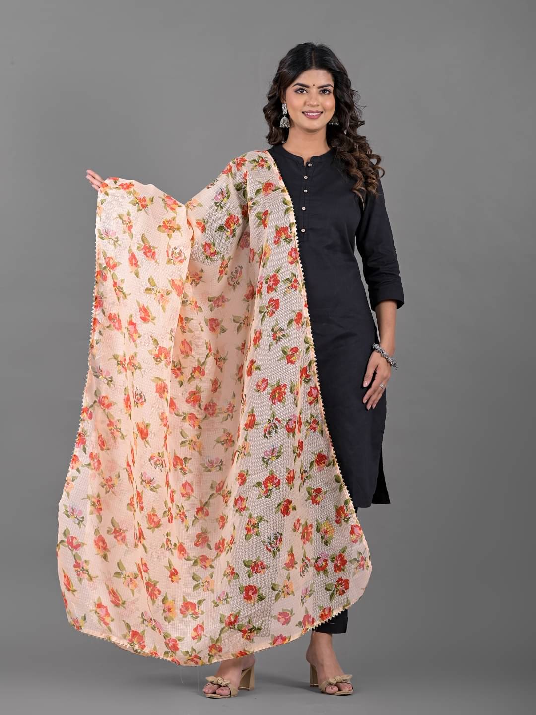 Apratim Peach Cotton Blend Women's Dupatta - ( Pack of 1 )     			Apratim Peach Cotton Blend Women's Dupatta - ( Pack of 1 )