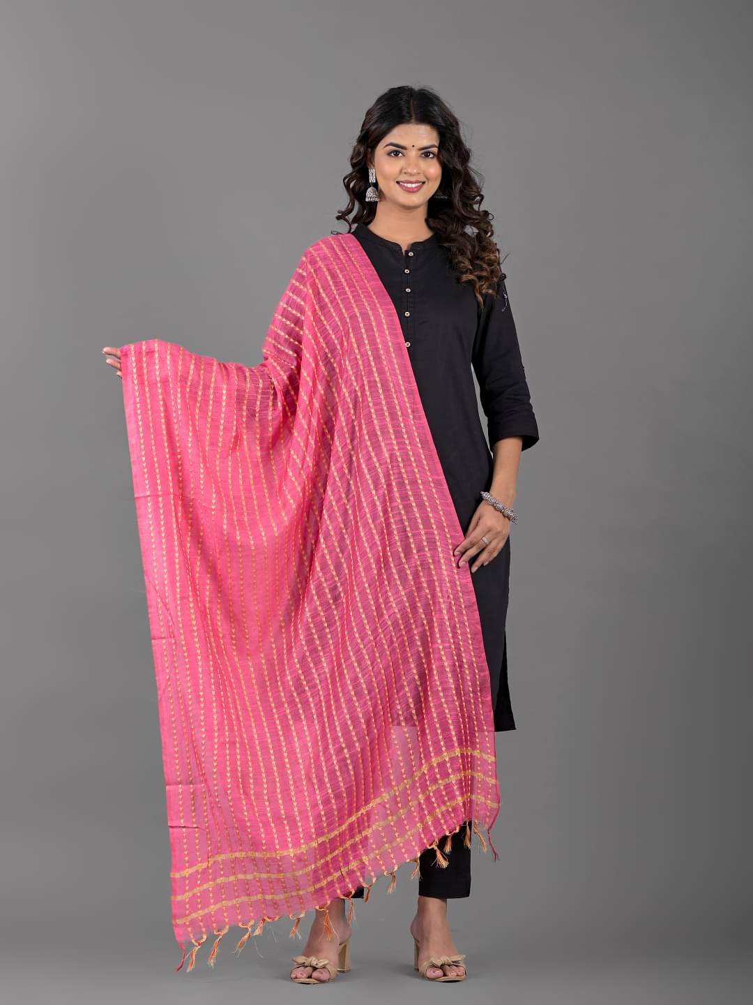     			Apratim Pink Cotton Women's Dupatta - ( Pack of 1 )