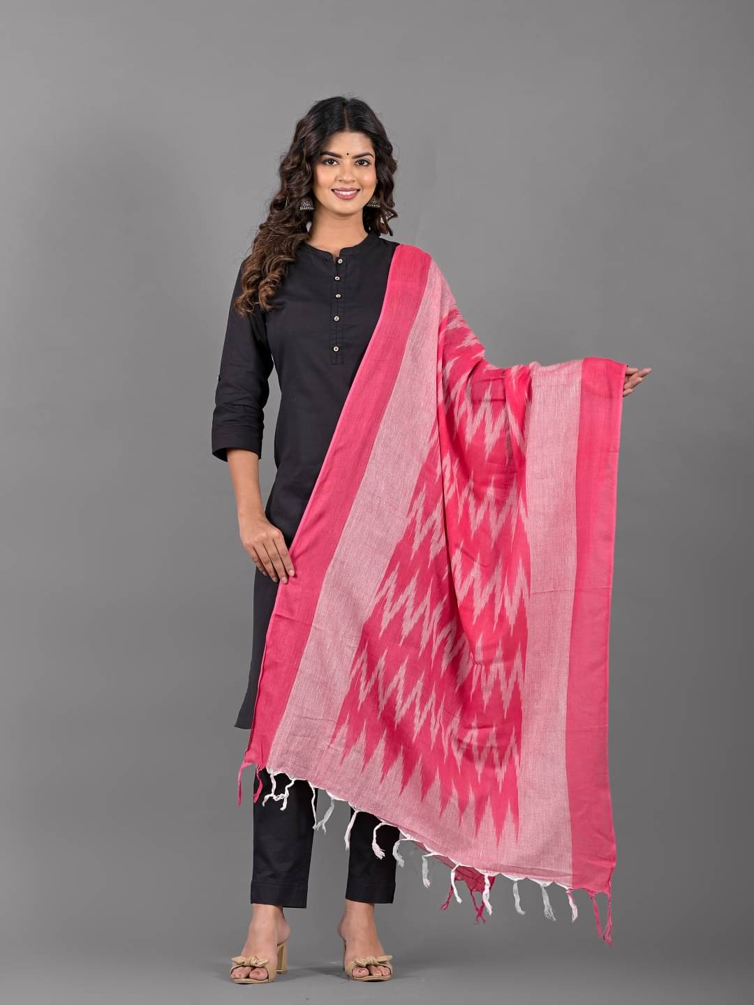     			Apratim Pink Cotton Women's Dupatta - ( Pack of 1 )