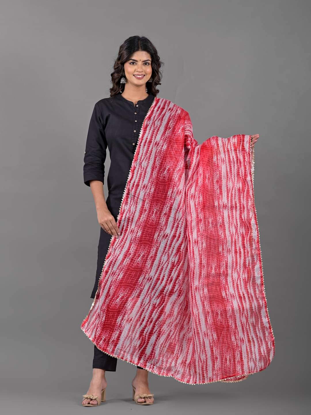 Apratim Red Cotton Blend Women's Dupatta - ( Pack of 1 ) Apratim Red Cotton Blend Women's Dupatta - ( Pack of 1 )