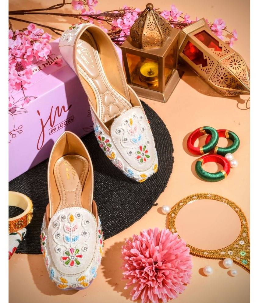 JM Looks White Women's Ethnic Ballerinas JM Looks White Women's Ethnic Ballerinas