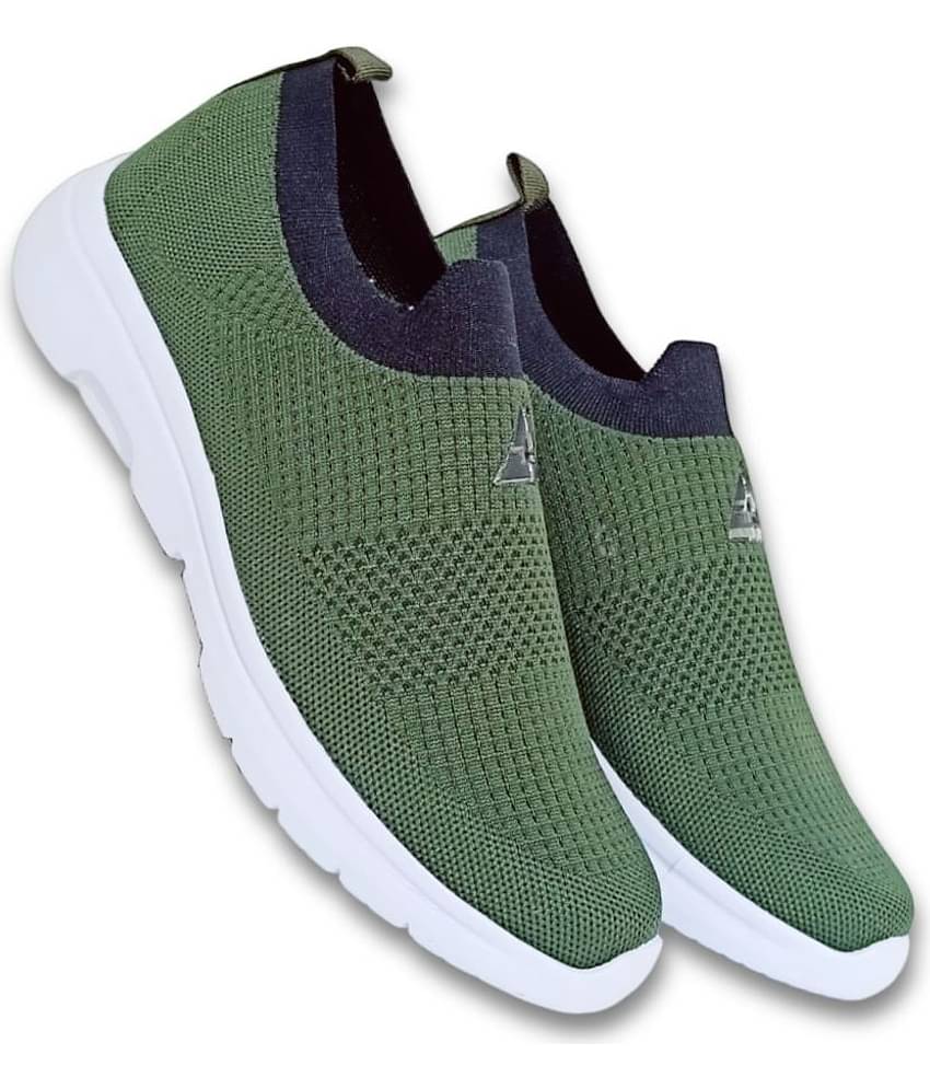 RICKENBAC Gray Men's Sports Running Shoes