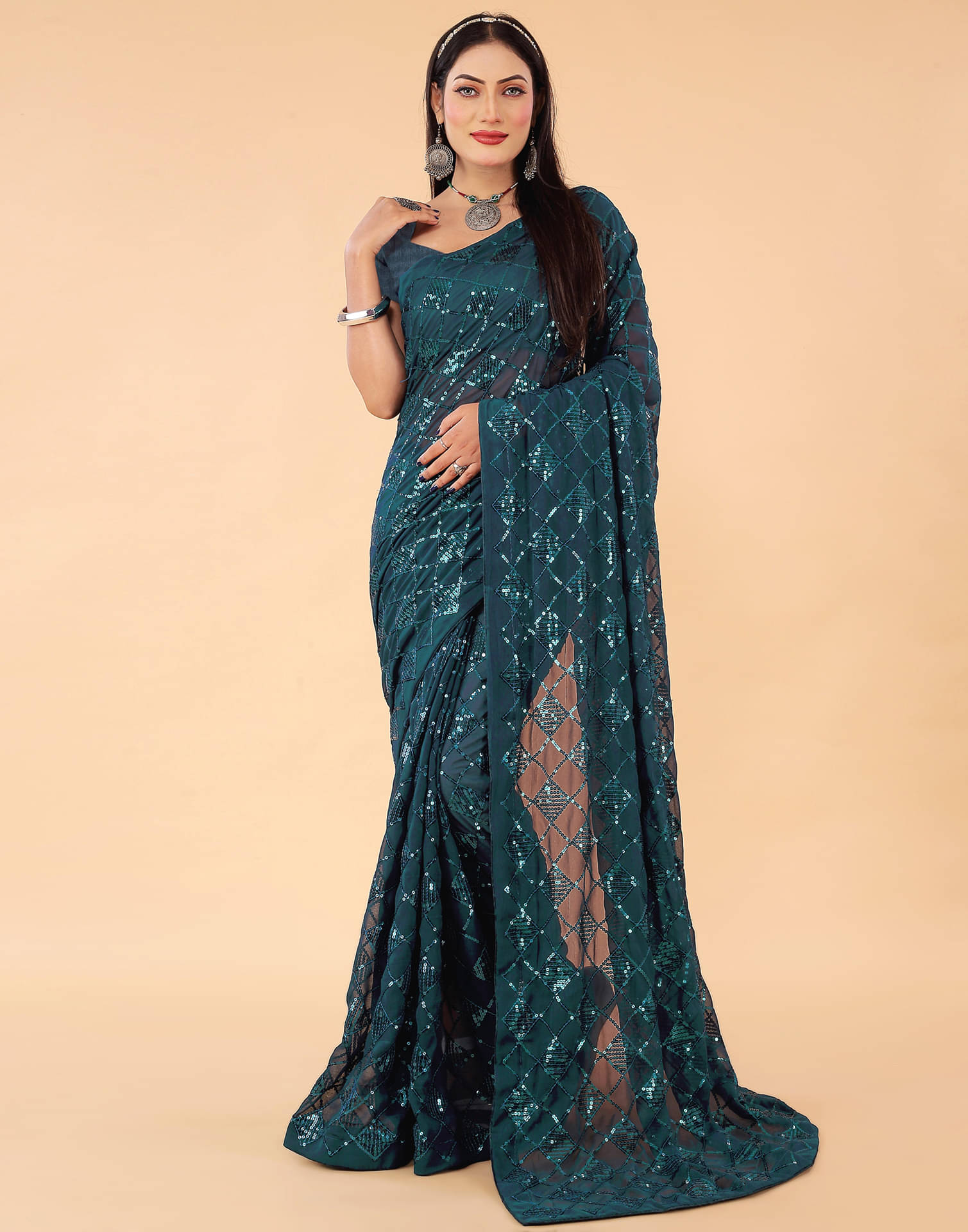     			Satrani Georgette Dyed Saree With Unstitched Blouse Piece ( Turquoise )