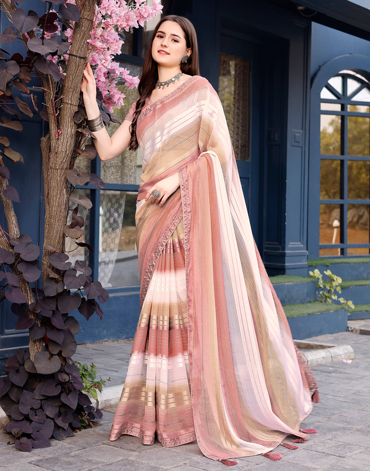 Satrani Georgette Printed Saree With Unstitched Blouse Piece ( Peach ) Satrani Georgette Printed Saree With Unstitched Blouse Piece ( Peach )