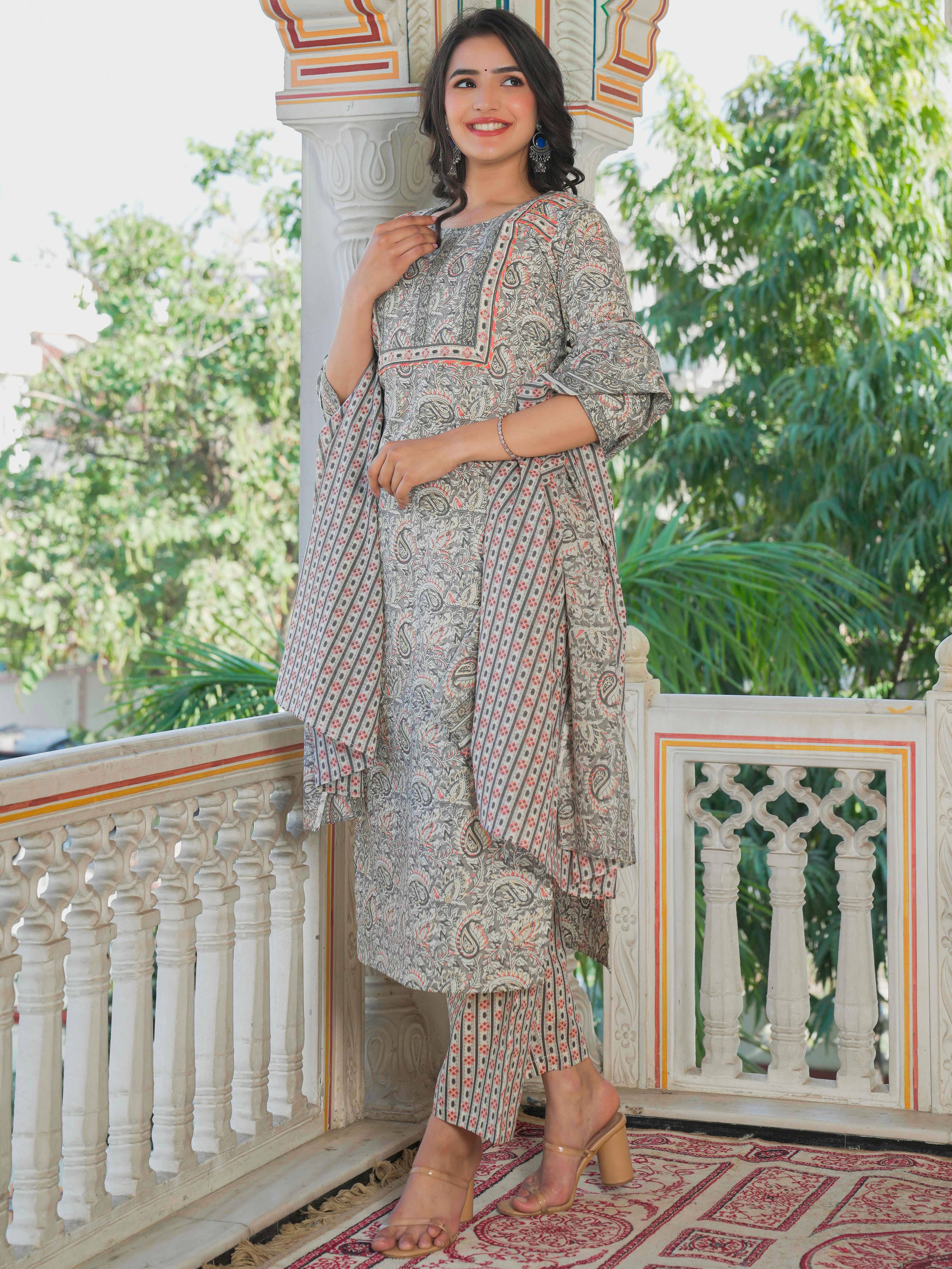 Vbuyz Cotton Printed Kurti With Pants Women's Stitched Salwar Suit - Grey ( Pack of 1 ) Vbuyz Cotton Printed Kurti With Pants Women's Stitched Salwar Suit - Grey ( Pack of 1 )
