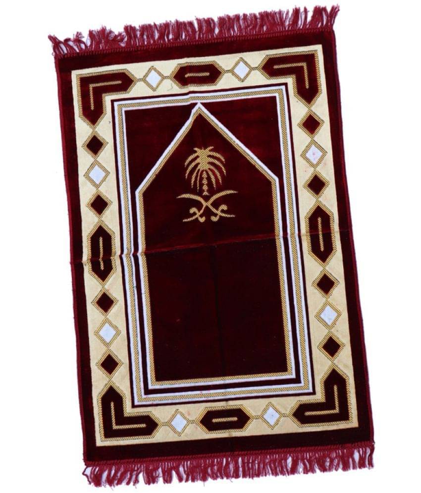ADIRNY Maroon Single Regular Velvet Prayer Mat ( 110 X 70 cm ) ADIRNY Maroon Single Regular Velvet Prayer Mat ( 110 X 70 cm )
