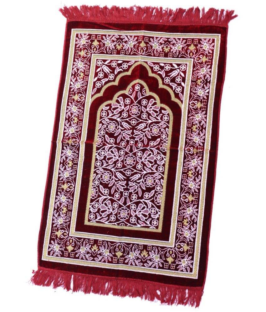 ADIRNY Maroon Single Regular Velvet Prayer Mat ( 110 X 70 cm ) ADIRNY Maroon Single Regular Velvet Prayer Mat ( 110 X 70 cm )