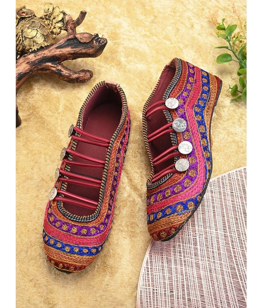 Apratim Multi Color Women's Juttis     			Apratim Multi Color Women's Juttis
