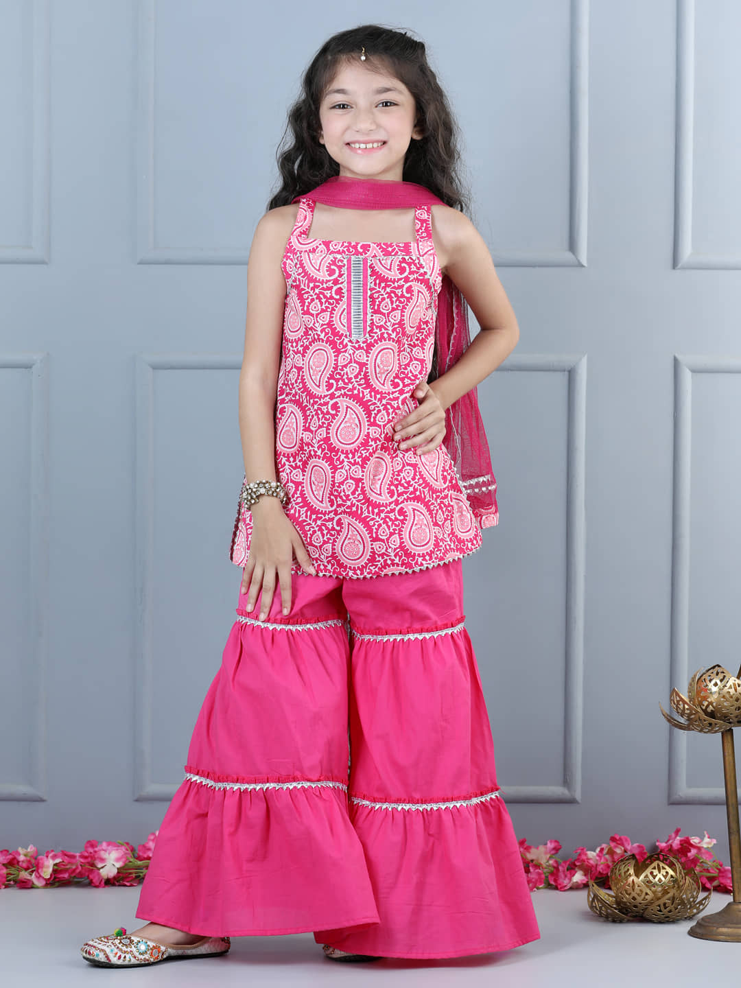 Aww Hunnie Girls Cotton Sharara Suit ( Pack of 1 , Pink )