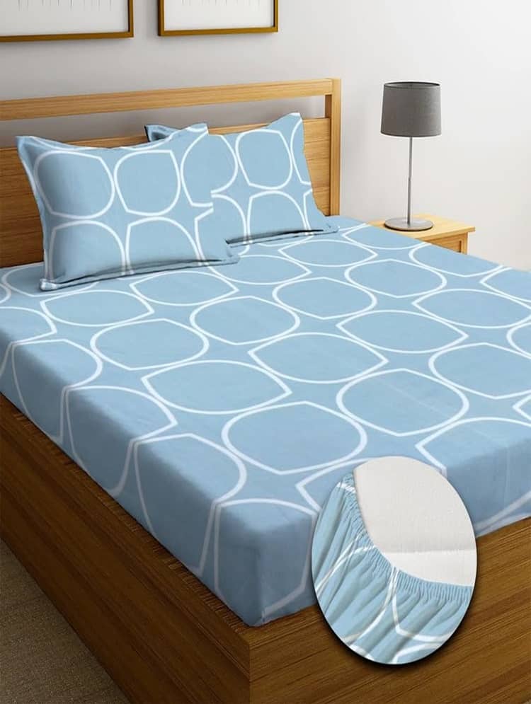 SHOMES Cotton Geometric Fitted 1 Bedsheet with 2 Pillow Covers ( Double Bed ) - Light Grey