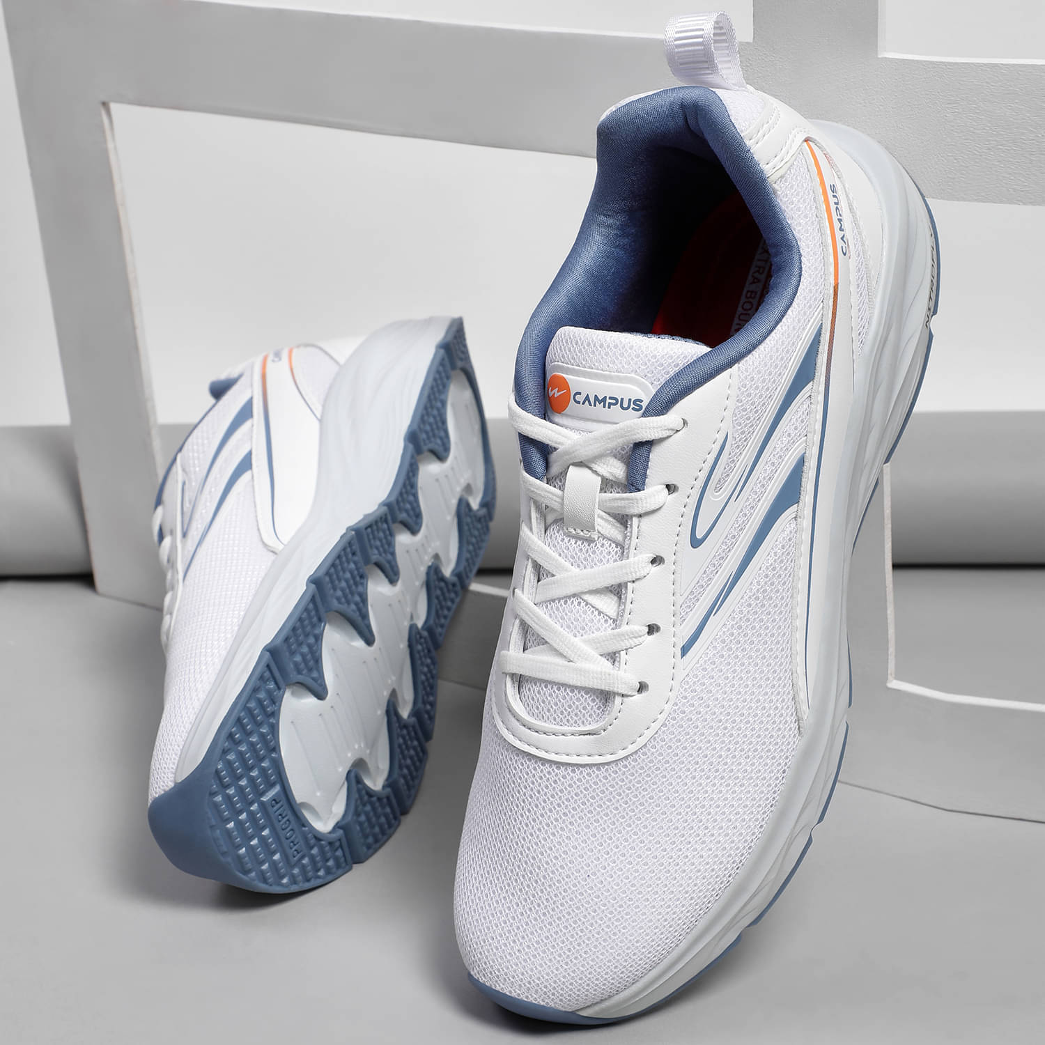     			Campus CONOR White Men's Sports Running Shoes