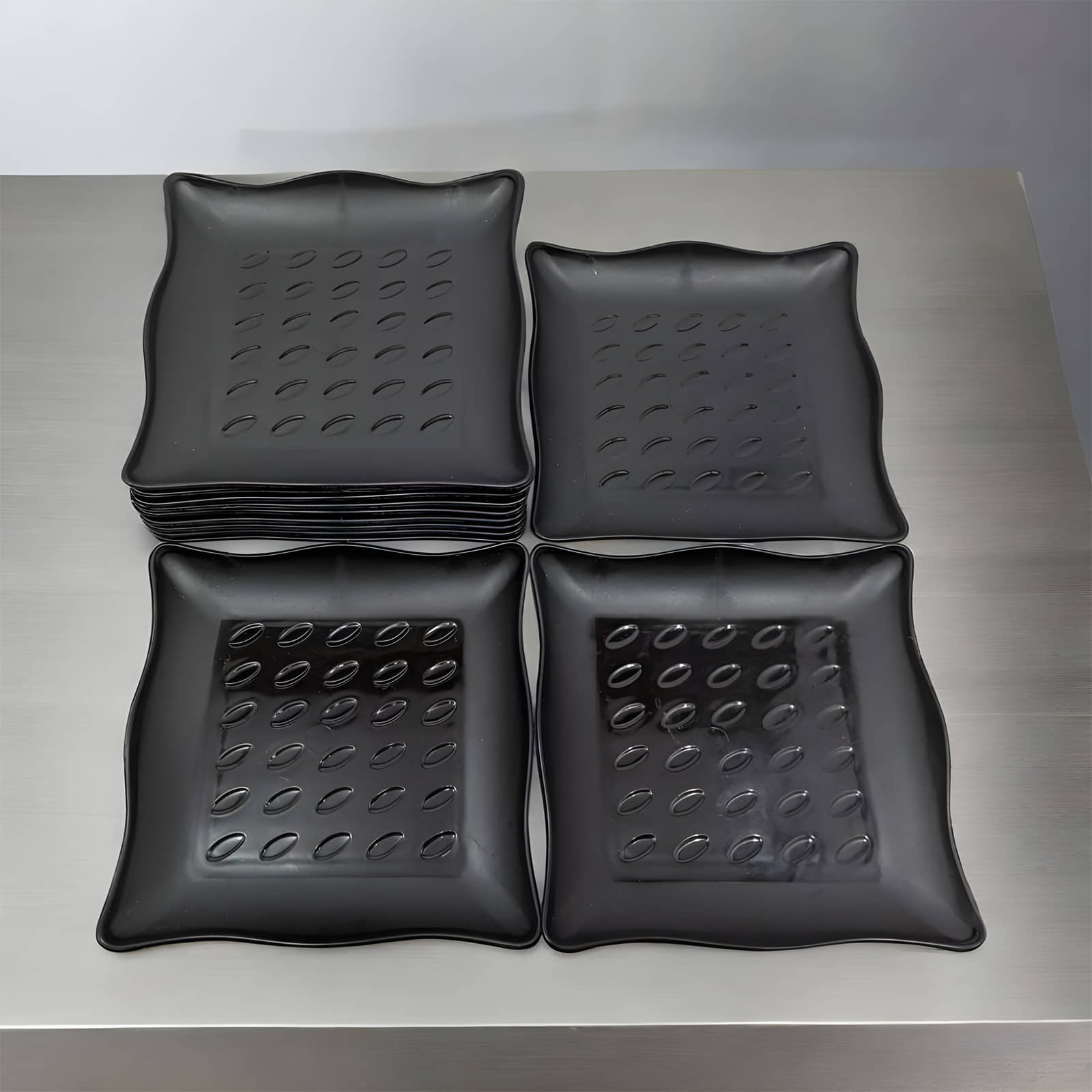 Inpro 12 Pcs Plastic Black Quarter Plate