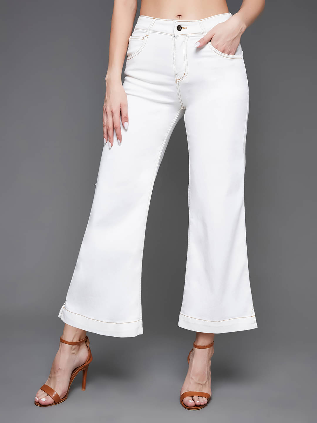     			Miss Chase - White Denim Flared Women's Jeans ( Pack of 1 )