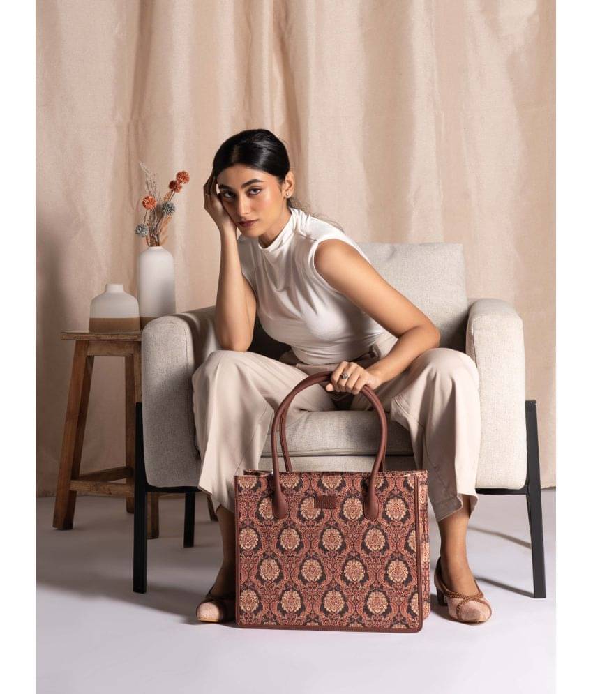Zouk Tote Bag Jute Set of 1 ( Brown ) Zouk Tote Bag Jute Set of 1 ( Brown )