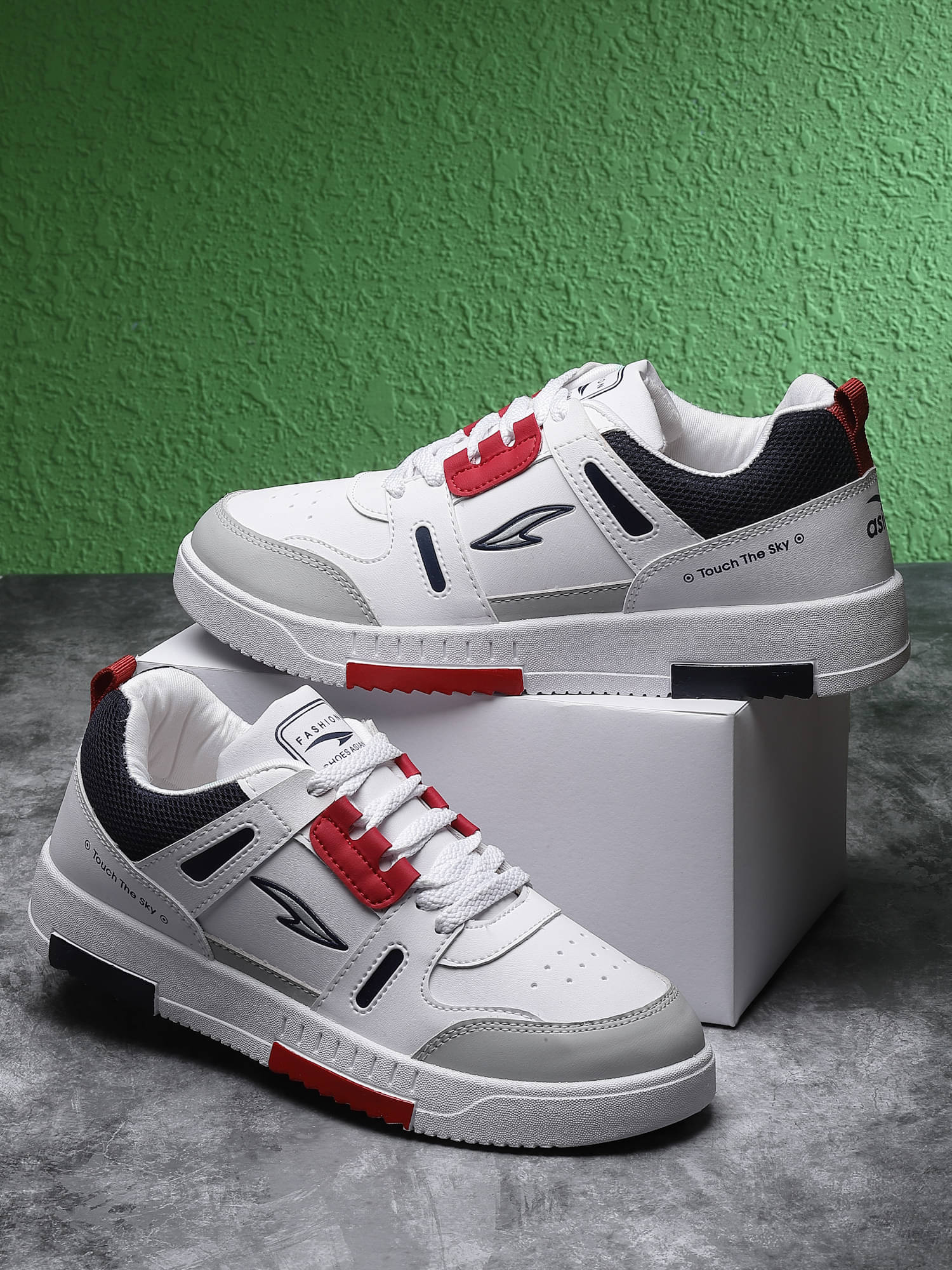     			ASIAN TARZAN-06 White Men's Sneakers