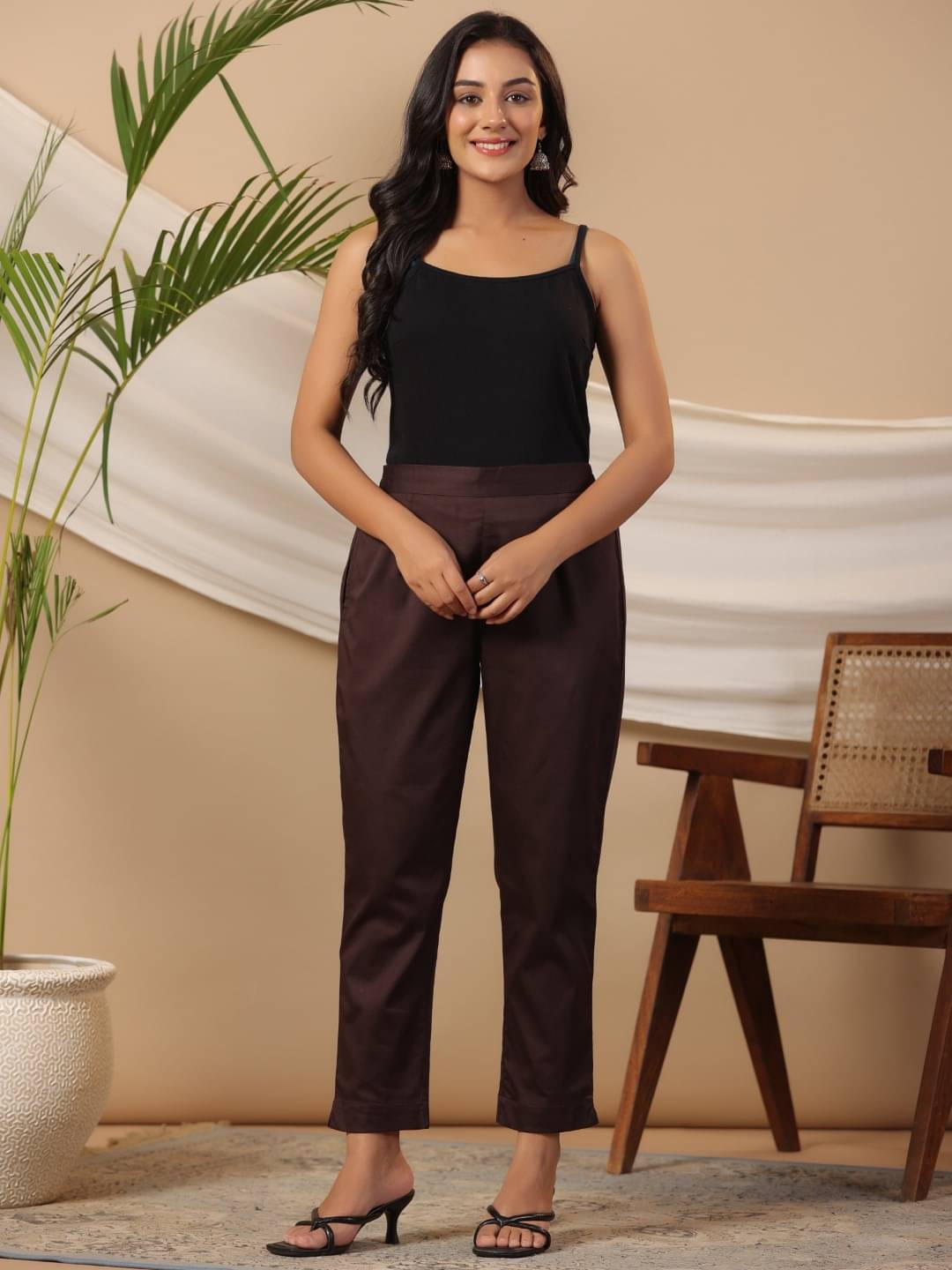     			Juniper - Brown Lycra Women's Straight Pant ( Pack of 1 )