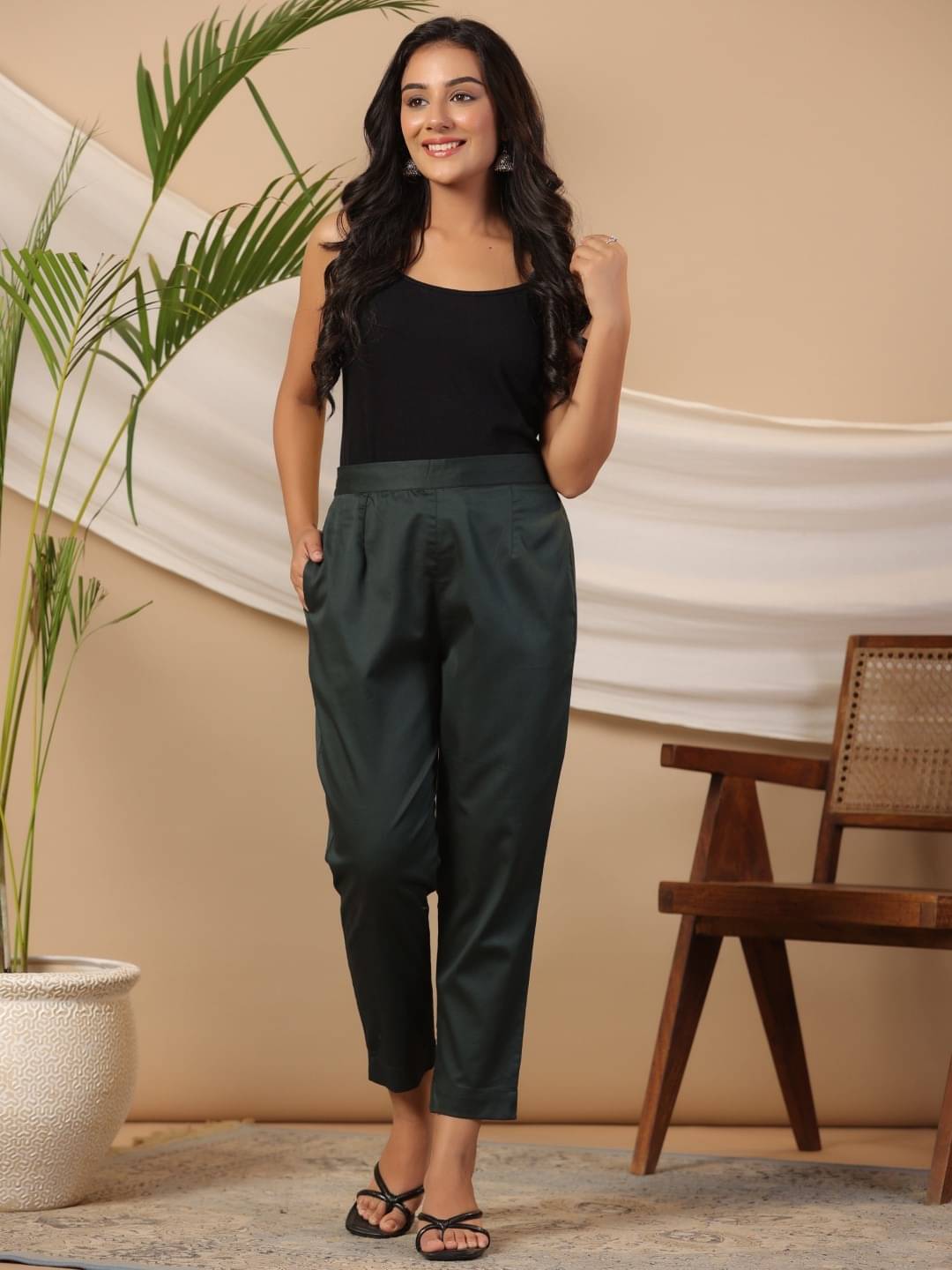     			Juniper - Green Lycra Women's Straight Pant ( Pack of 1 )