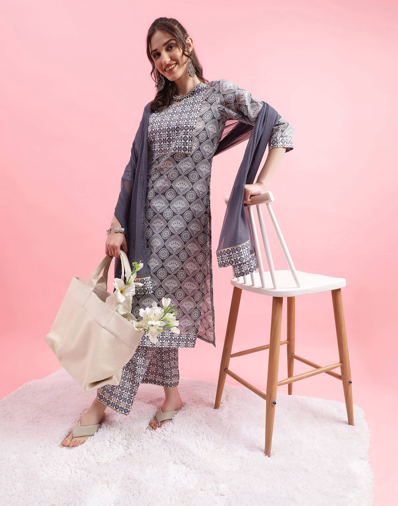 Skylee Cotton Blend Printed Kurti With Pants Women's Stitched Salwar Suit - Grey ( Pack of 1 ) Skylee Cotton Blend Printed Kurti With Pants Women's Stitched Salwar Suit - Grey ( Pack of 1 )