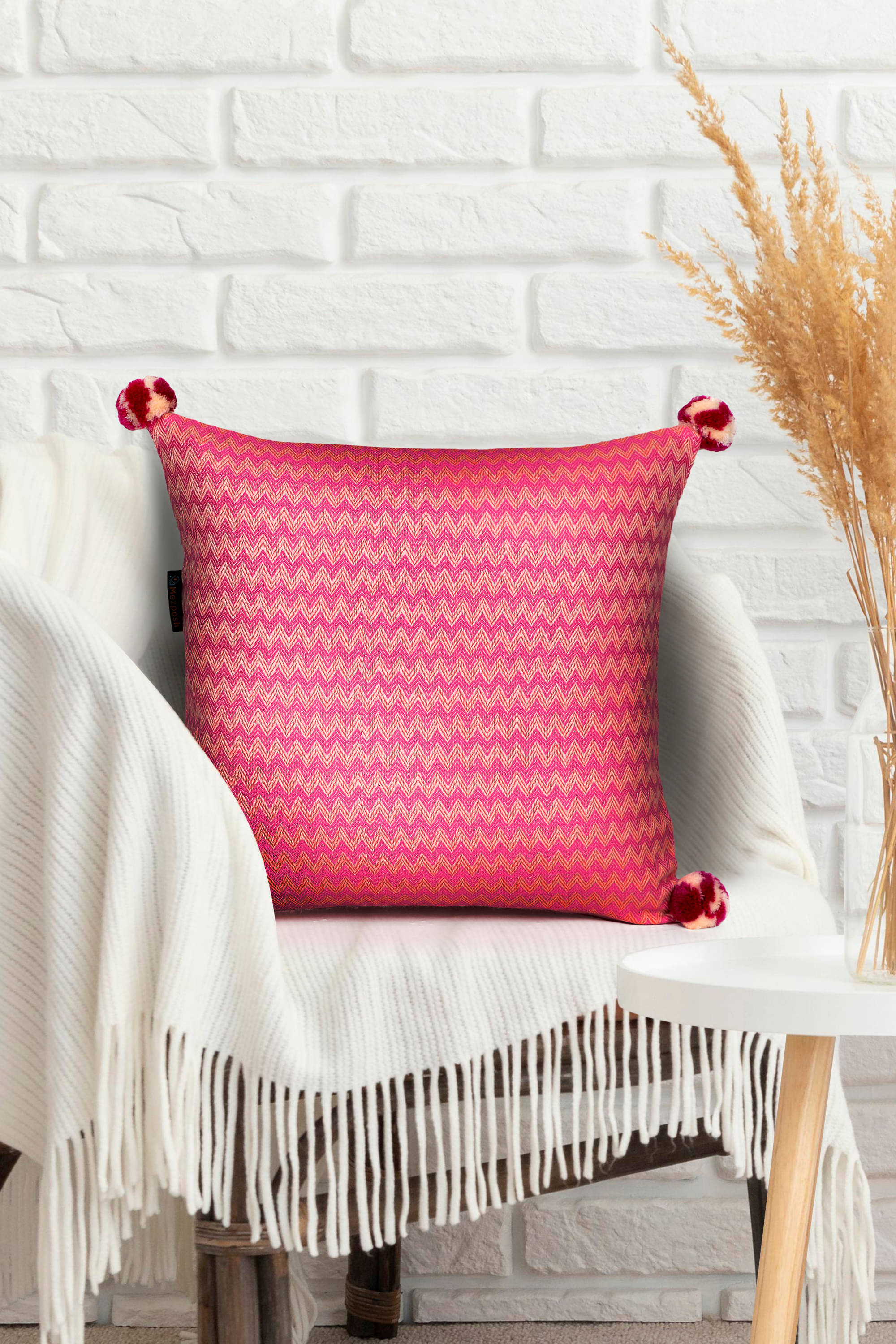     			mezposh Set of 1 Jacquard Diagonal Striped Square Cushion Cover (40X40)cm - Pink