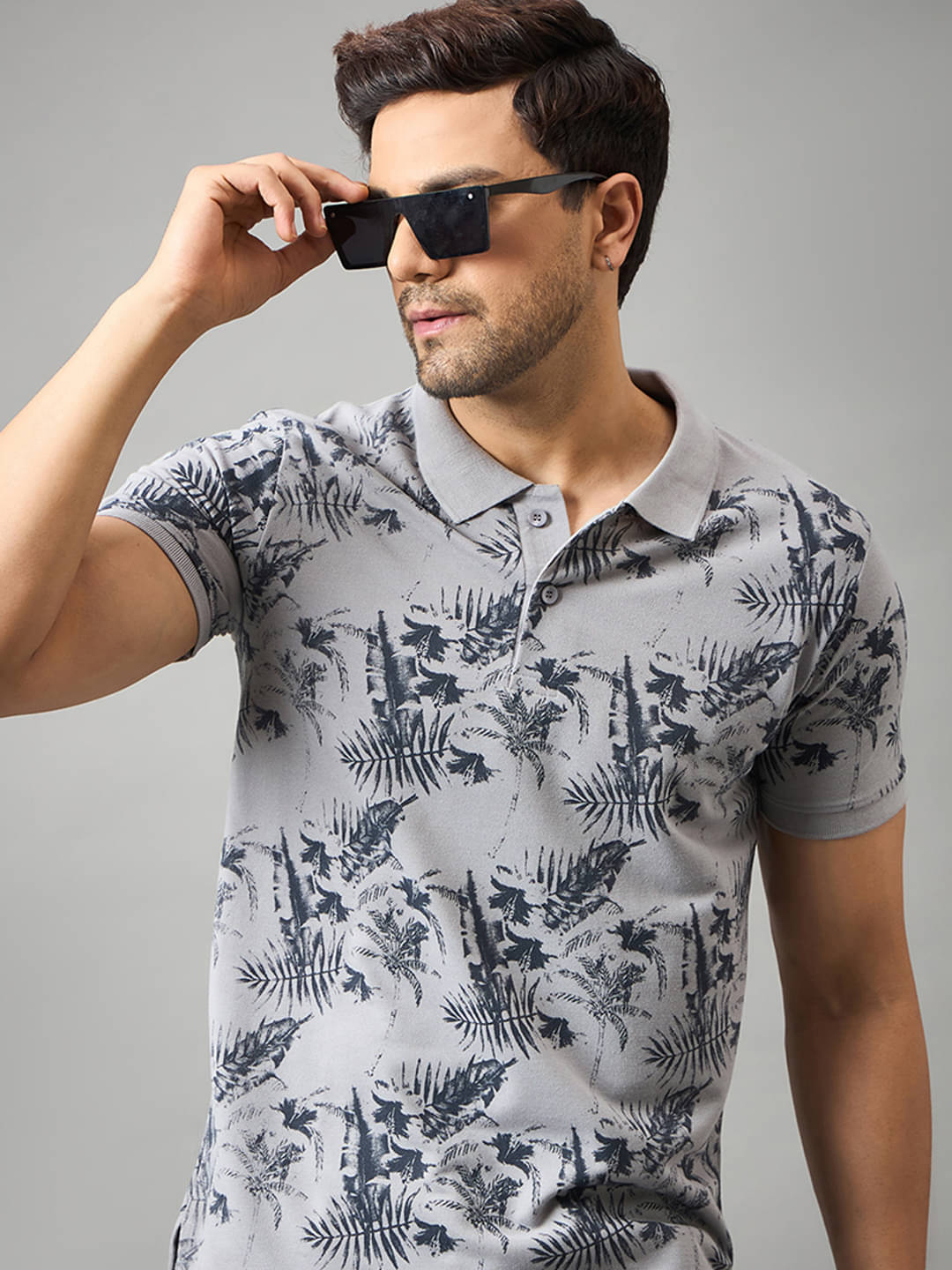 zigo Pack of 1 Cotton Blend Regular Fit Printed Half Sleeves Men's Polo T Shirt ( Grey ) zigo Pack of 1 Cotton Blend Regular Fit Printed Half Sleeves Men's Polo T Shirt ( Grey )