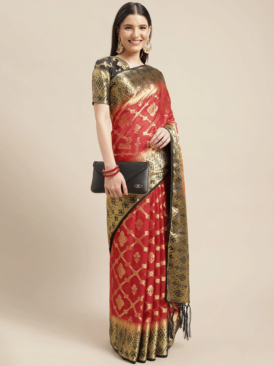     			Aarrah Silk Blend Woven Saree With Unstitched Blouse Piece ( Maroon )
