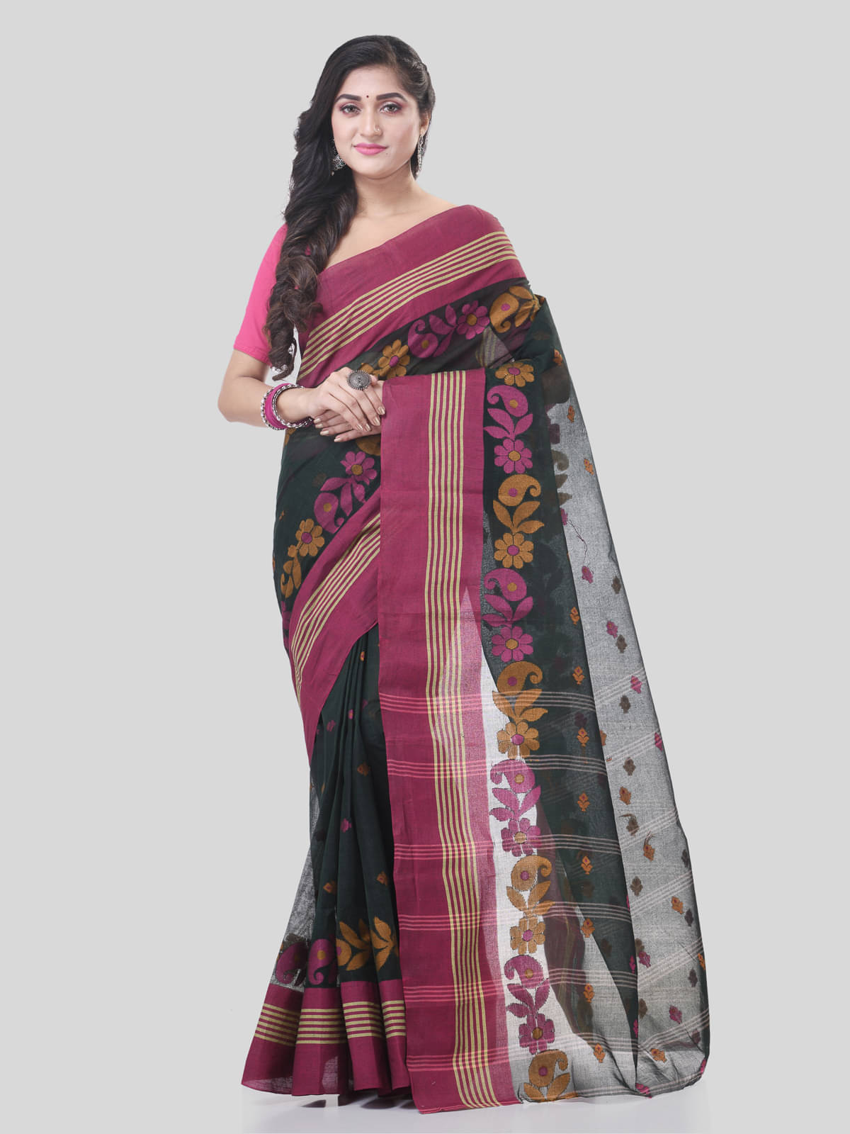     			Desh Bidesh Cotton Self Design Saree Without Blouse Piece ( Black )