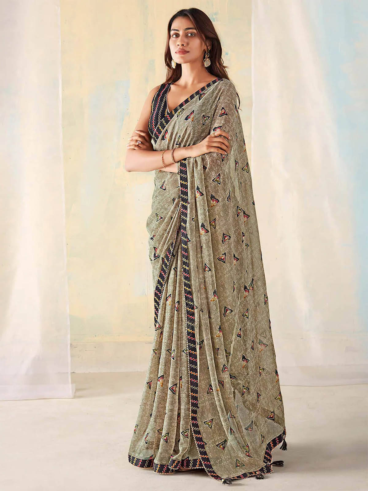BLEESBURY Georgette Printed Saree With Unstitched Blouse Piece ( Khaki ) BLEESBURY Georgette Printed Saree With Unstitched Blouse Piece ( Khaki )