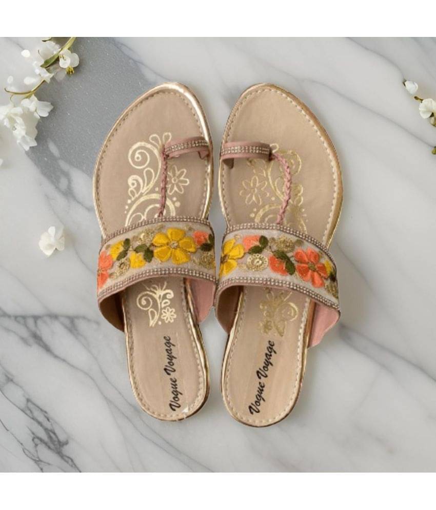     			UNIVERSAL SYSTEMS Multicolor Women's Slide Flip Flop