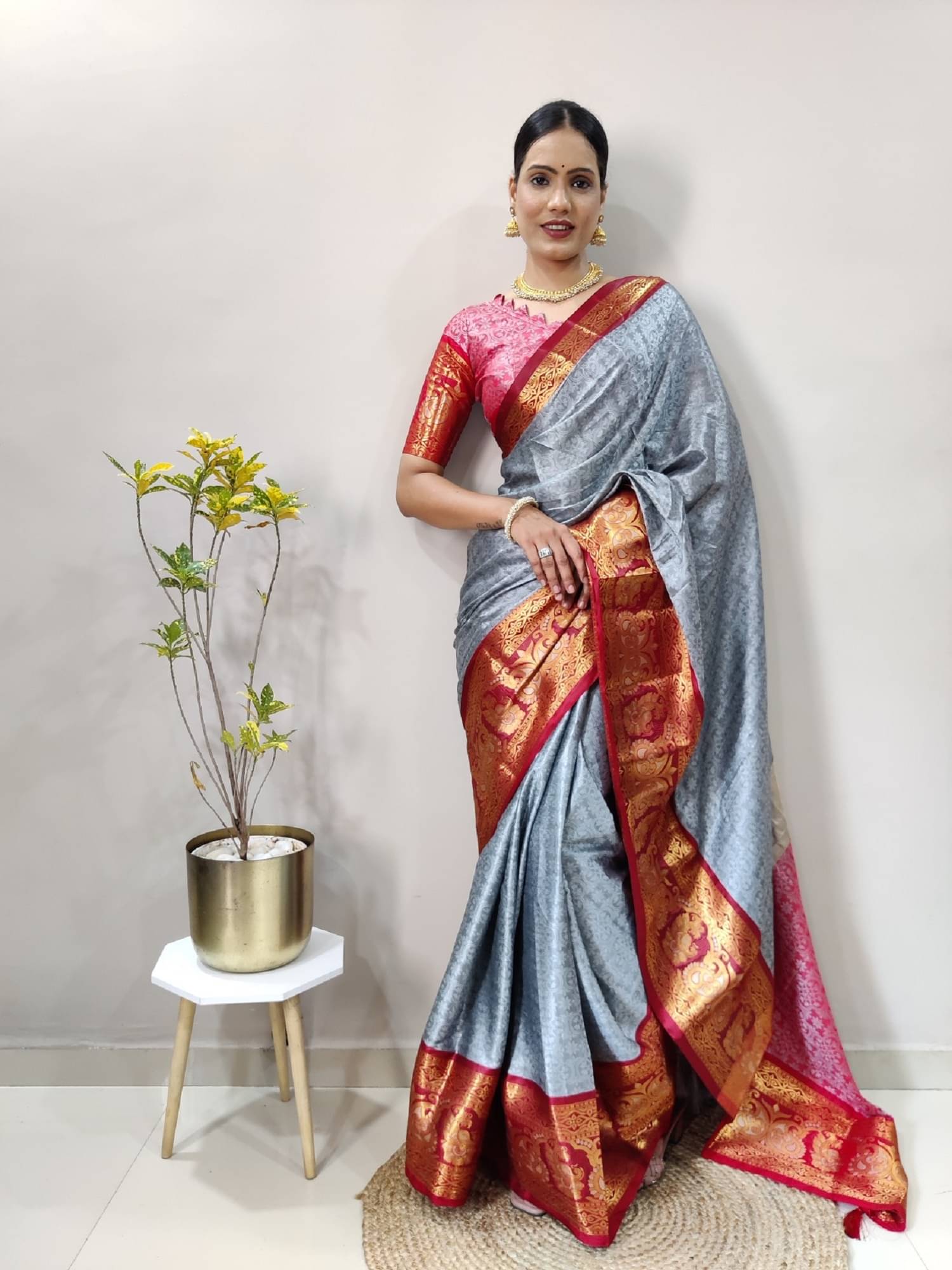     			Aika Banarasi Silk Embellished Saree With Unstitched Blouse Piece ( Grey )