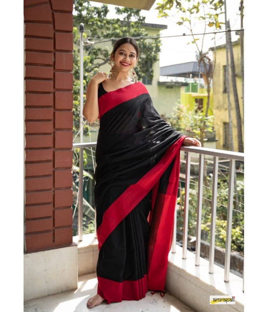 Aika Banarasi Silk Embellished Saree With Unstitched Blouse Piece ( Black ) Aika Banarasi Silk Embellished Saree With Unstitched Blouse Piece ( Black )