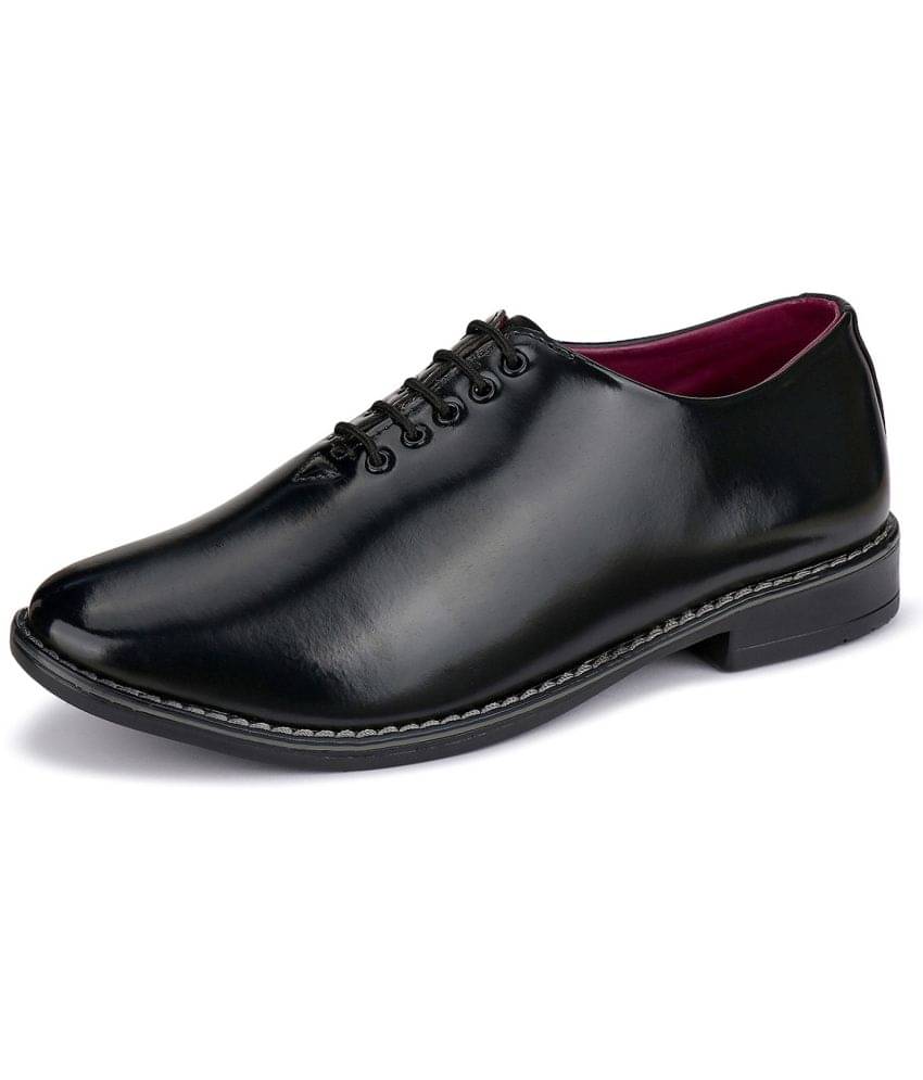     			Bersache Black Men's Outdoor Shoes