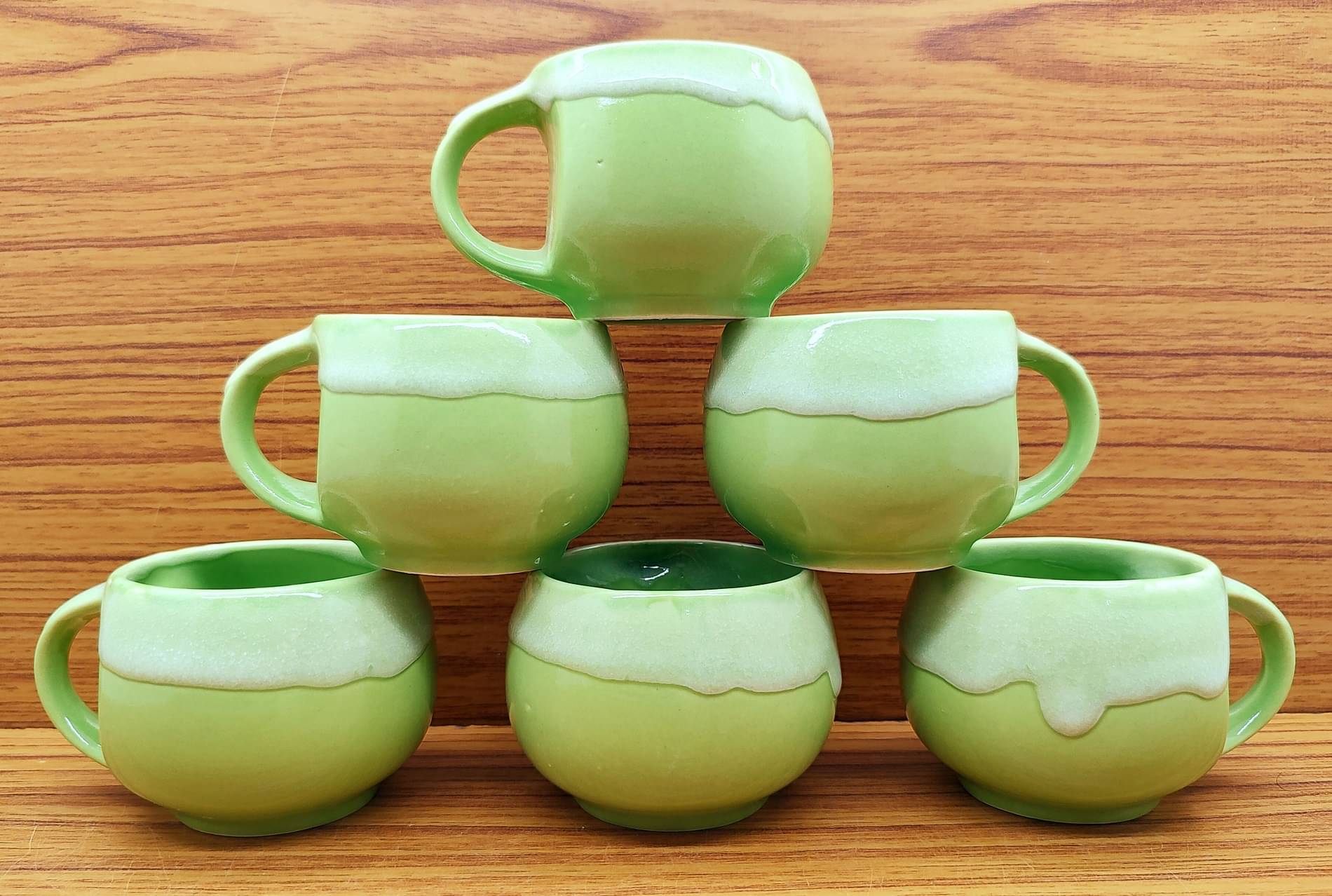 Laghima jadon Flow Parrot Round Solid Ceramic Tea Cup 120 ml ( Pack of 6 ) Laghima jadon Flow Parrot Round Solid Ceramic Tea Cup 120 ml ( Pack of 6 )