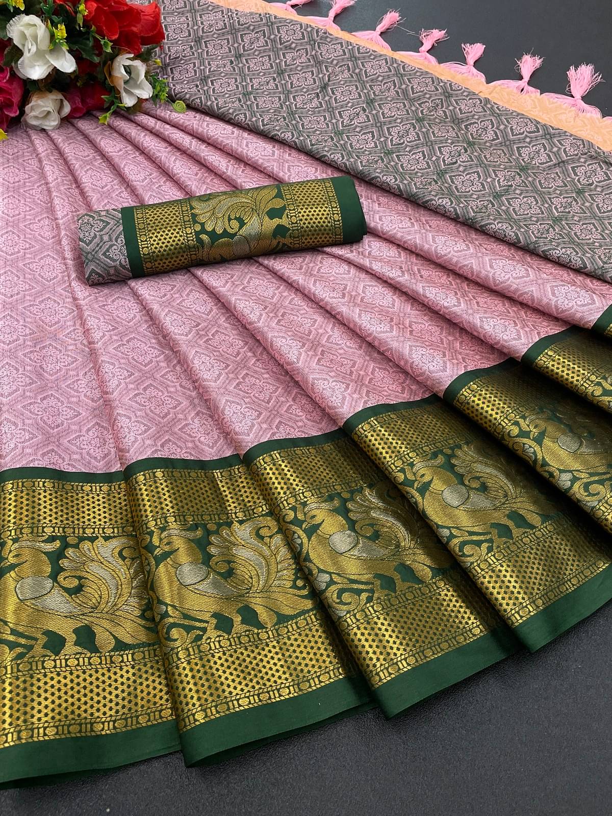 Aika Jacquard Embellished Saree With Unstitched Blouse Piece ( Pink ) Aika Jacquard Embellished Saree With Unstitched Blouse Piece ( Pink )