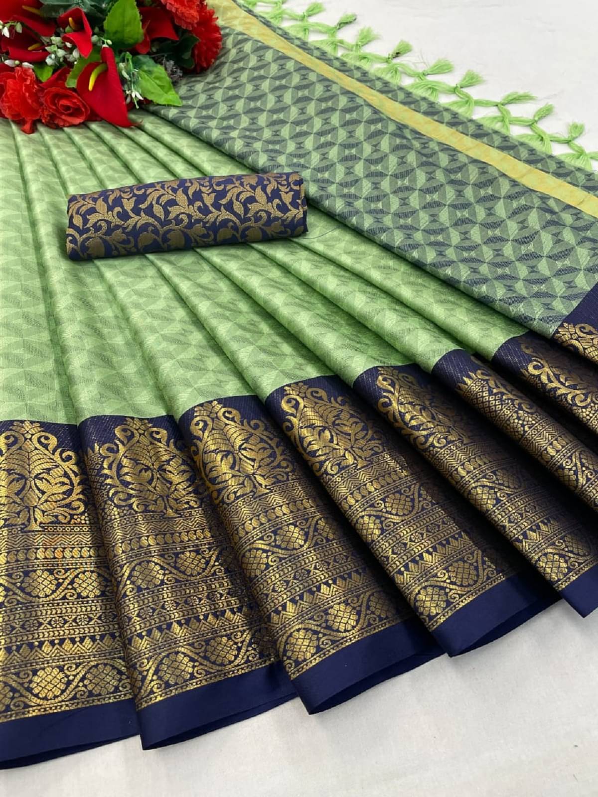 Aika Silk Blend Embellished Saree With Unstitched Blouse Piece ( Light Grey ) Aika Silk Blend Embellished Saree With Unstitched Blouse Piece ( Light Grey )
