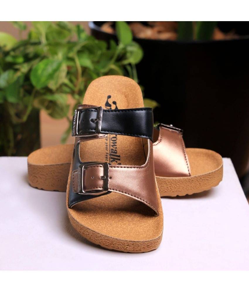     			Aerowalk Multicolor Women's Slide