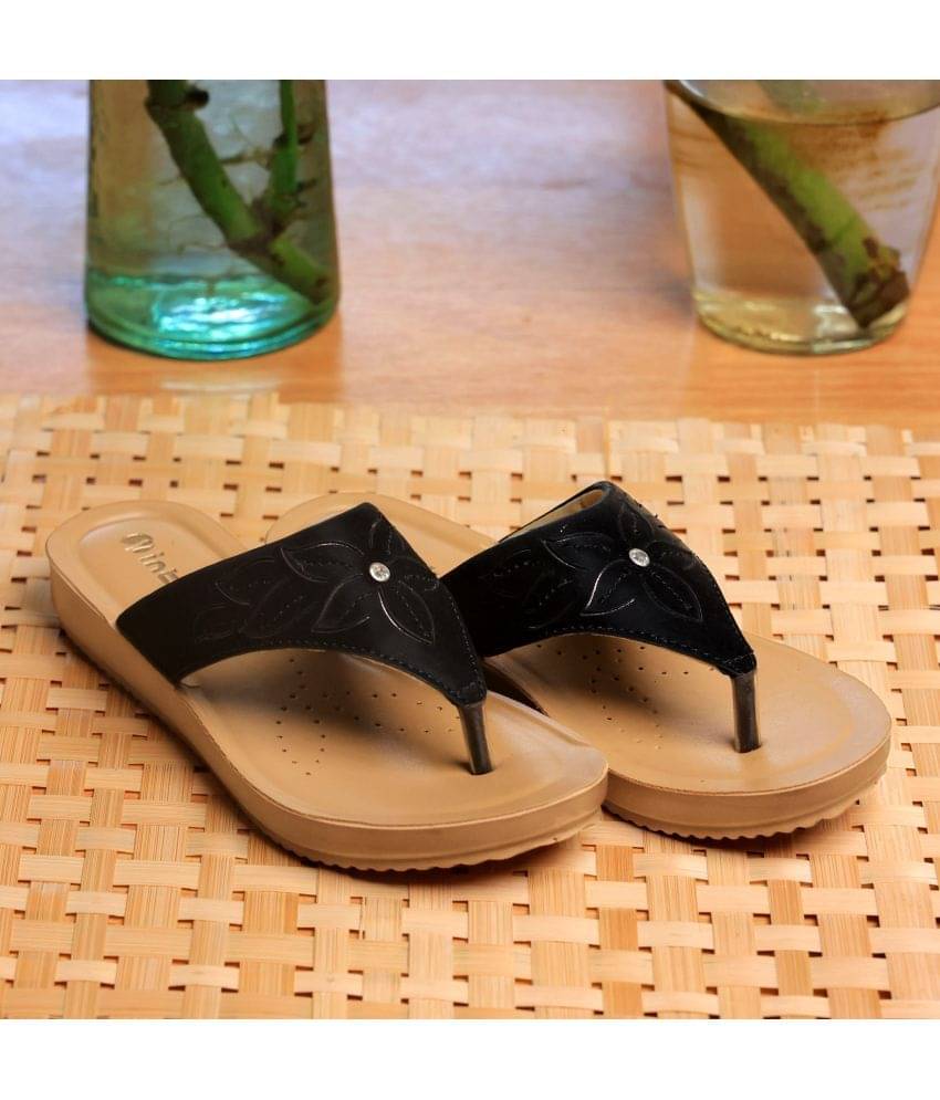     			Inblu Black Women's Flats