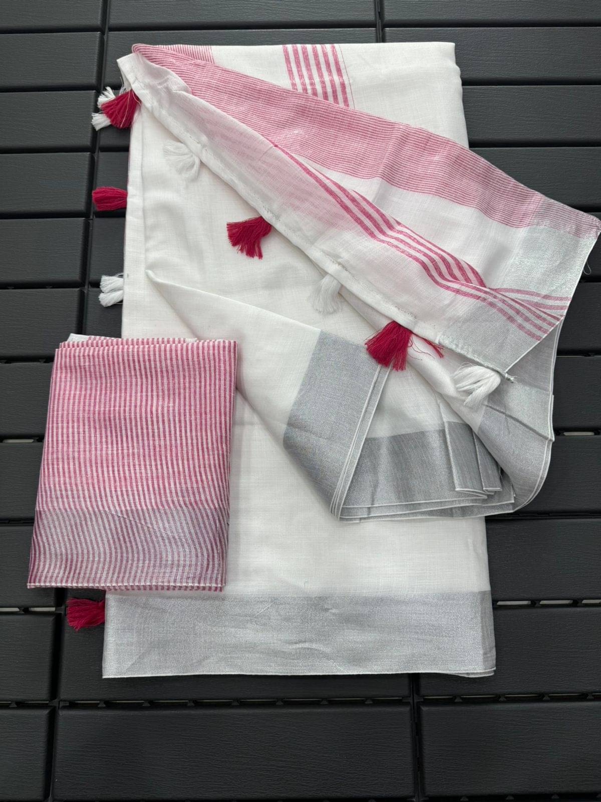     			A TO Z CART Cotton Solid Saree With Unstitched Blouse Piece ( Pink )