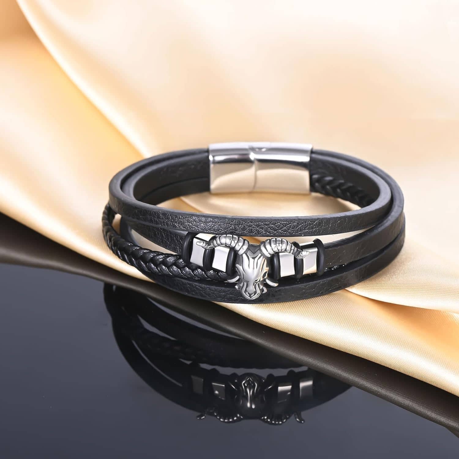 FASHION FRILL Black Bracelet ( Pack of 1 ) - Bangles & Bracelets | Buy online on ZillyBuy