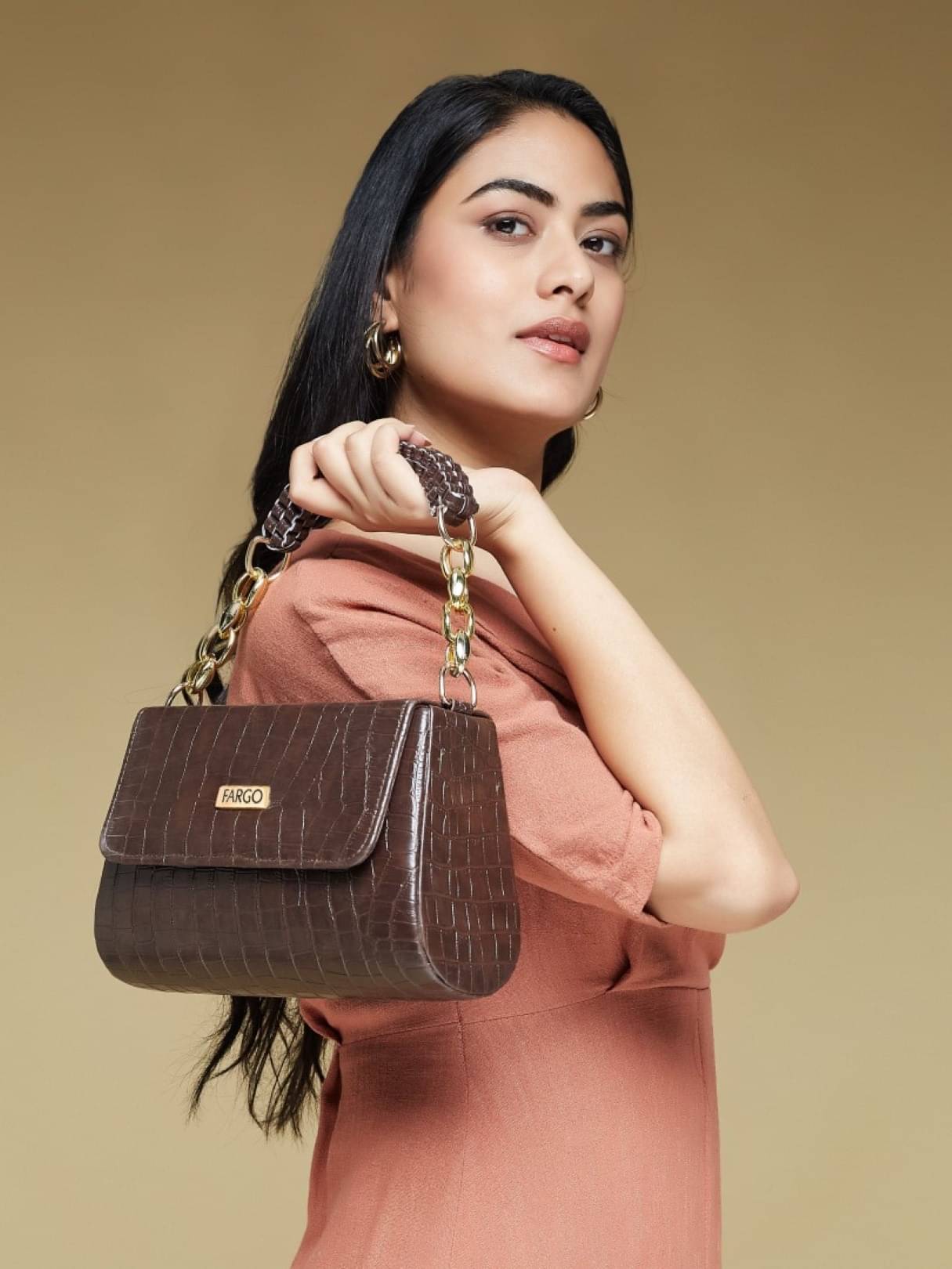     			Fargo Brown PU Handheld