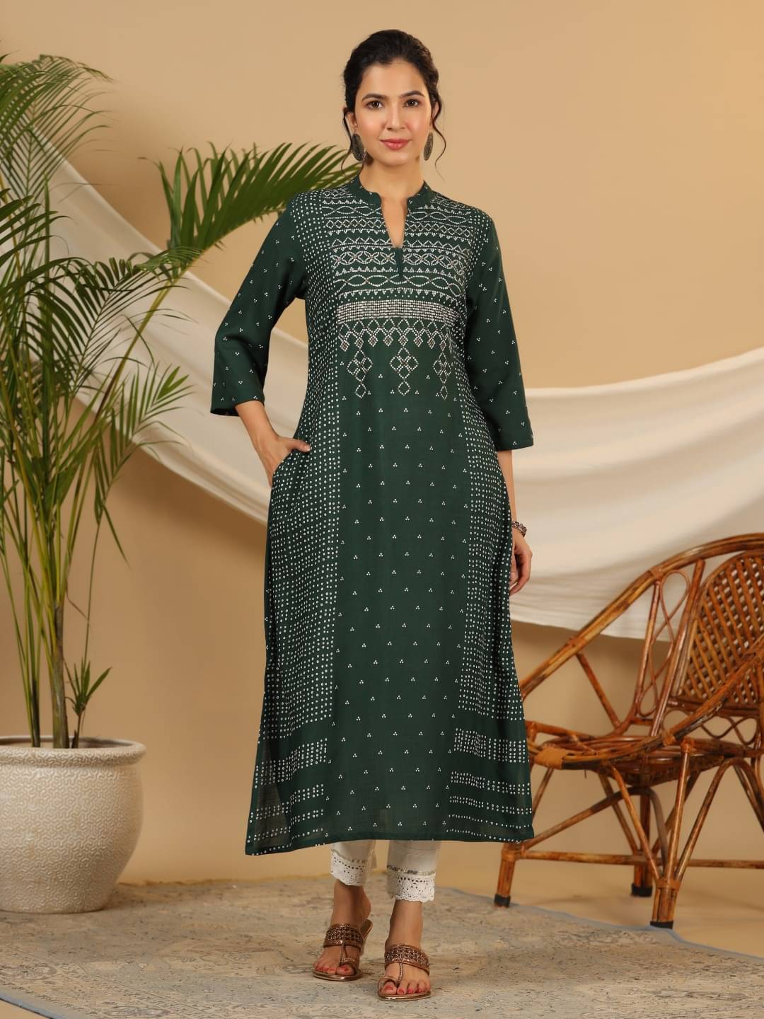     			Juniper Rayon Printed Kurti With Pants Women's Stitched Salwar Suit - Green ( Pack of 1 )