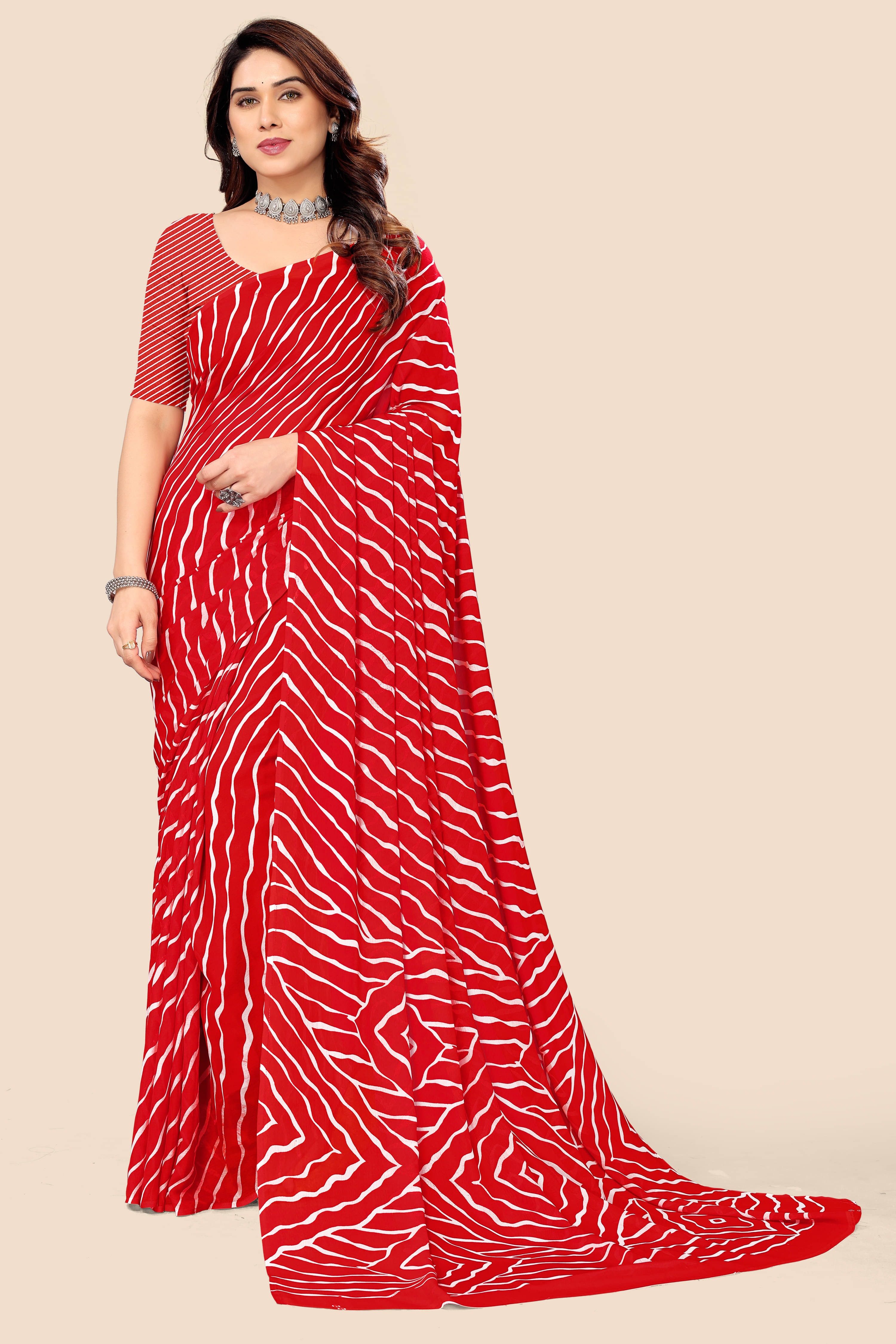 Kanooda Prints Georgette Printed Saree With Unstitched Blouse Piece ( Red )     			Kanooda Prints Georgette Printed Saree With Unstitched Blouse Piece ( Red )