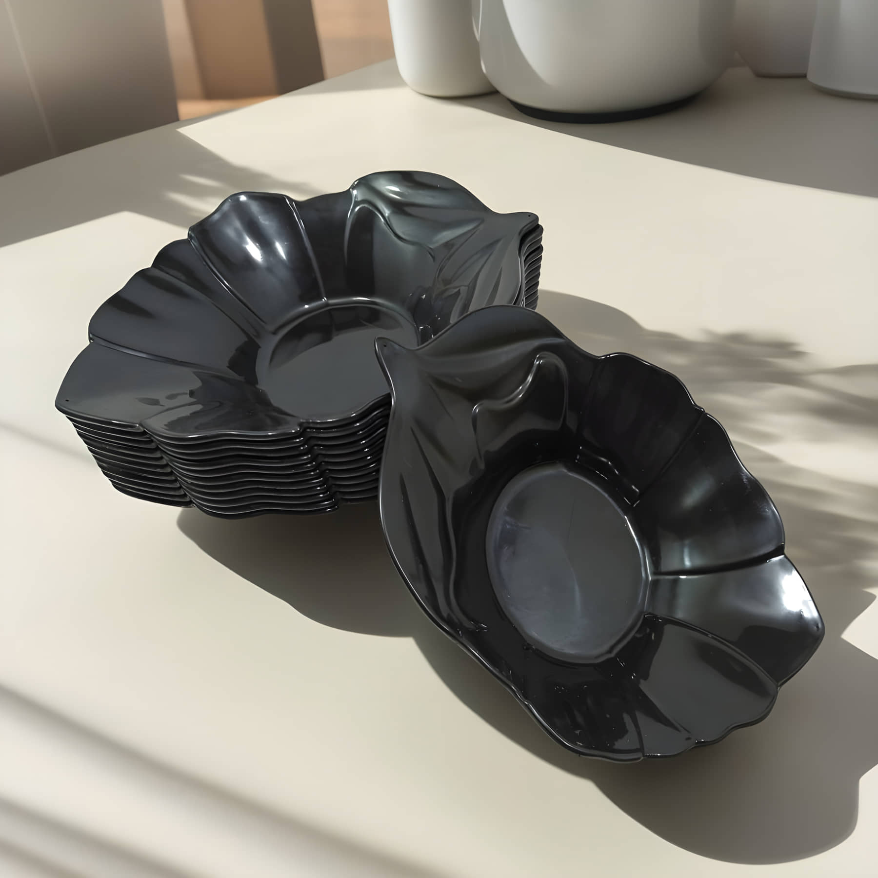 kitchrox 12 Pcs Plastic Black Platter