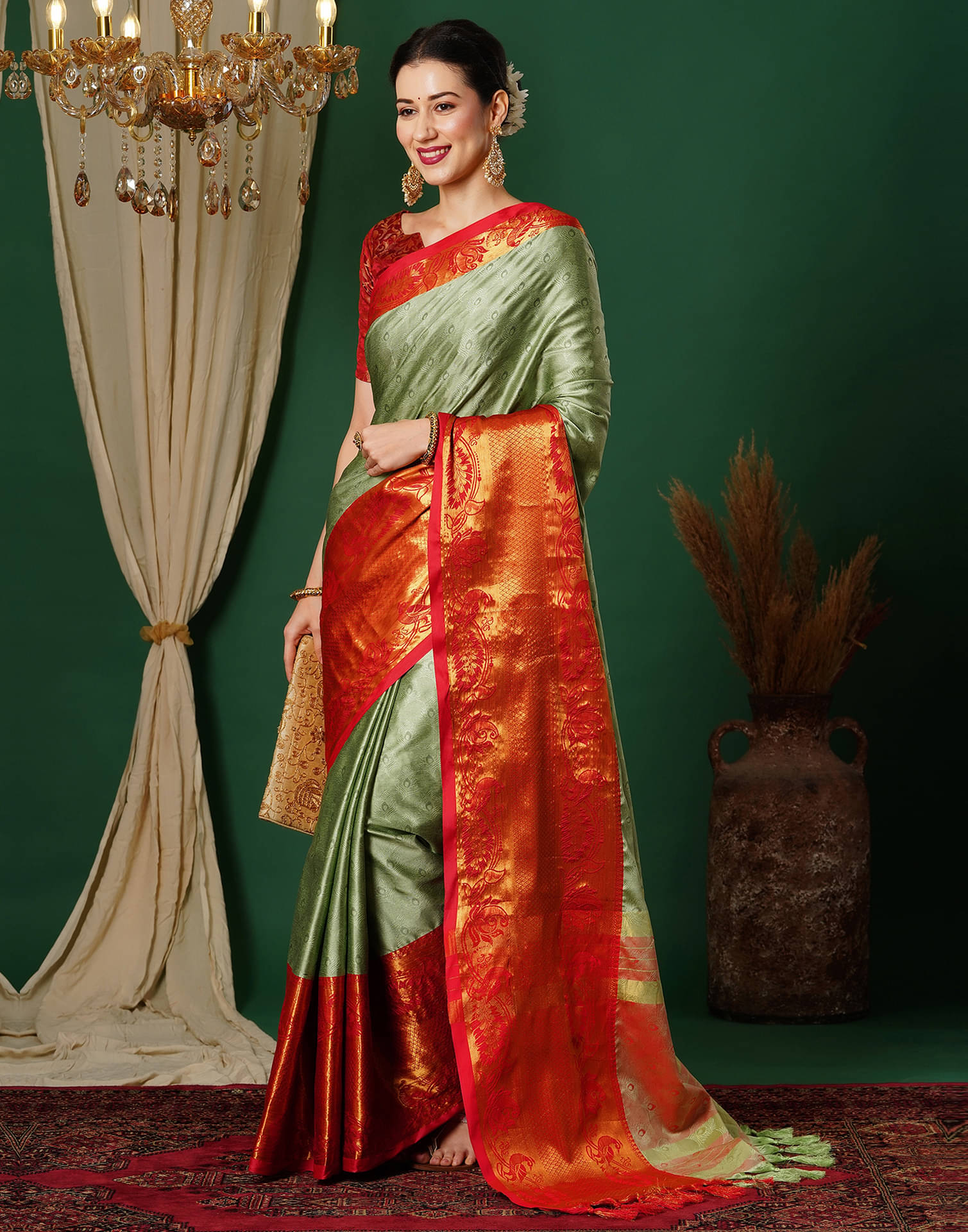    			Samah Silk Blend Woven Saree With Unstitched Blouse Piece ( Light Green )
