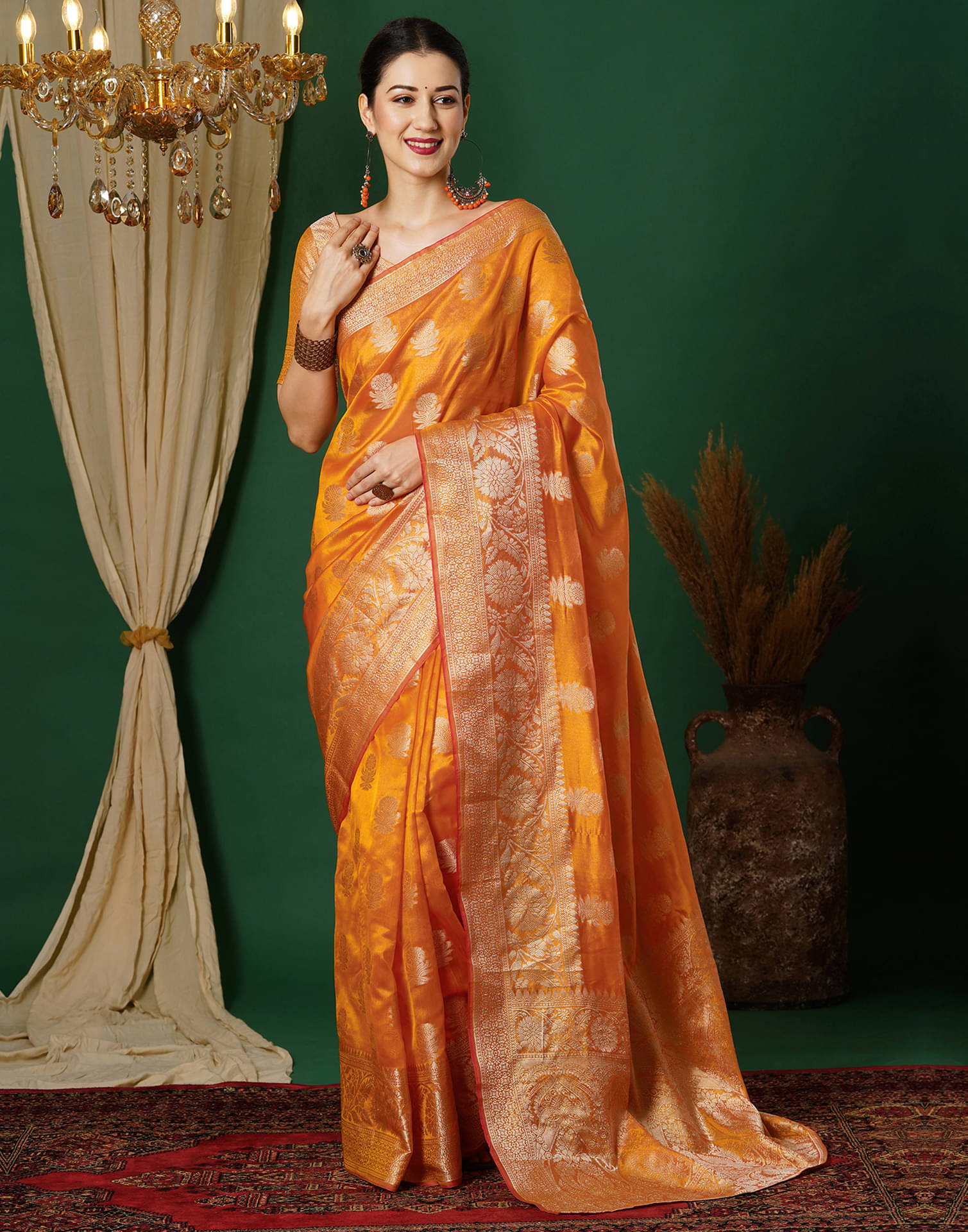     			Satrani Silk Blend Woven Saree With Unstitched Blouse Piece ( Yellow )