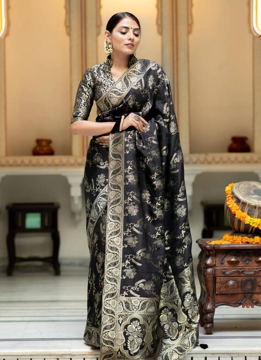     			YUG ART Banarasi Silk Embellished Saree With Unstitched Blouse Piece ( Black )