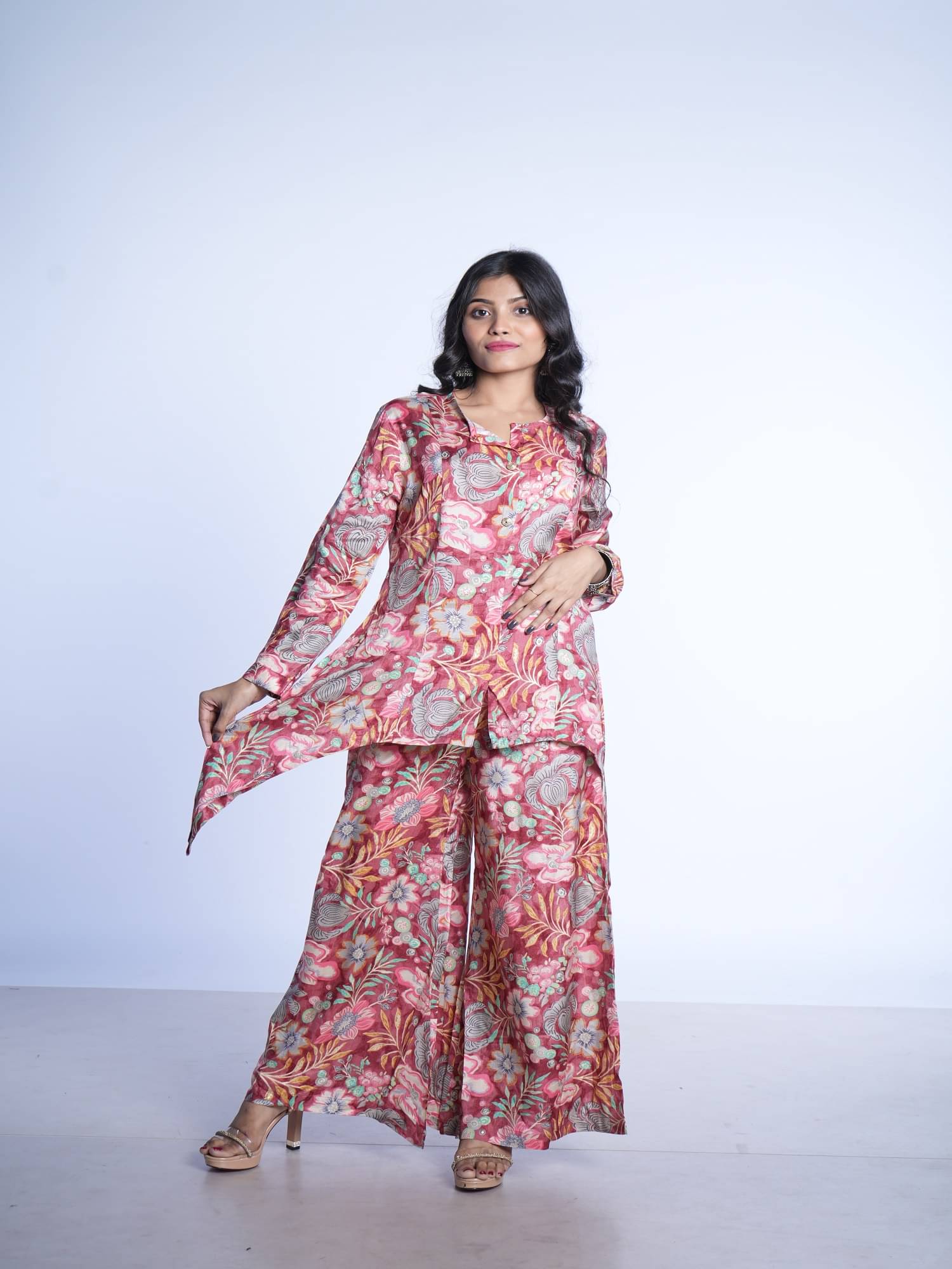 Q WOMANS PRIDE Women Printed Top With Palazzos Co-Ord Set ( Multicolor ) Q WOMANS PRIDE Women Printed Top With Palazzos Co-Ord Set ( Multicolor )