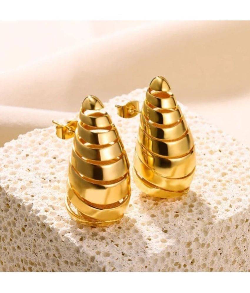     			Thrillz Golden Stud Earrings ( Pack of 2 )